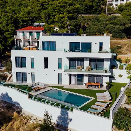 Harmony Villa *